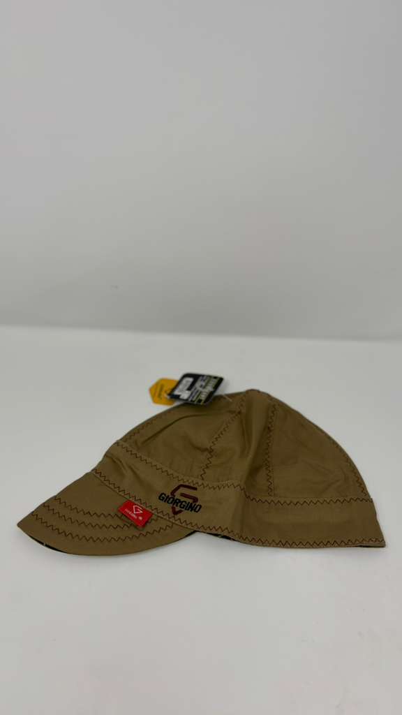 Giorgino- Gorra de gabardina (khaki) con costuras rojas