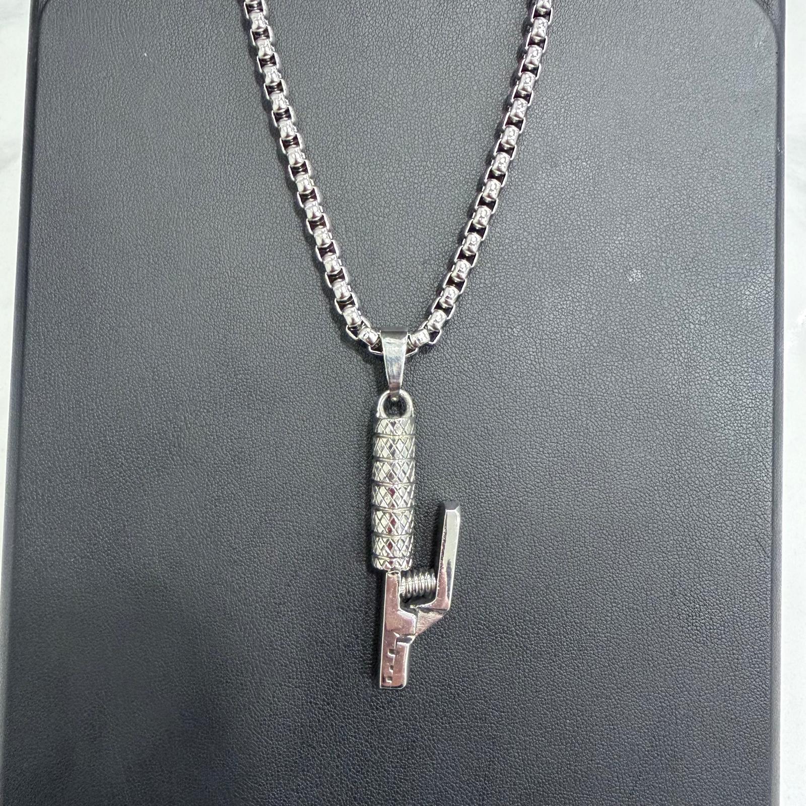 Stinger Pendant Necklace 60cm*5mm